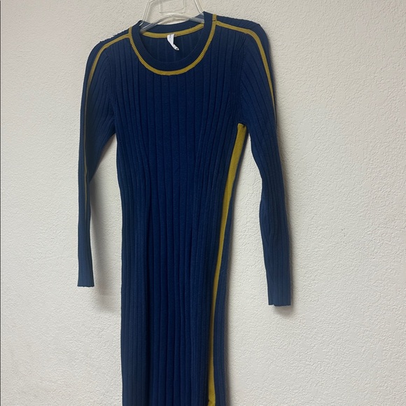 Anthropologie Daily Practice womans Ribbed Knit Midi Dress in Navy size XS - Picture 3 of 4